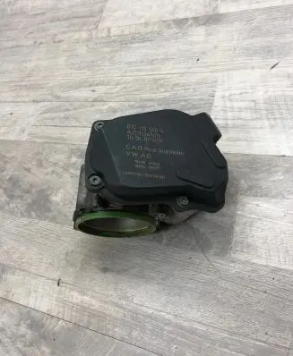 Volkswagen Golf VI Throttle valve 03C133062S A2C53367619