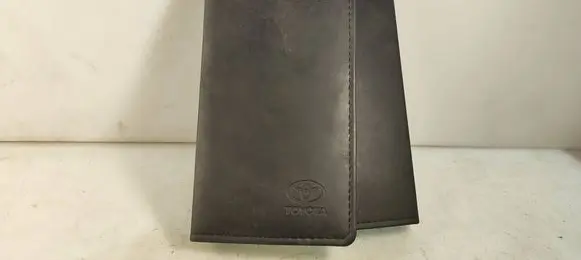 Toyota Auris 150 Owners service history hand book 