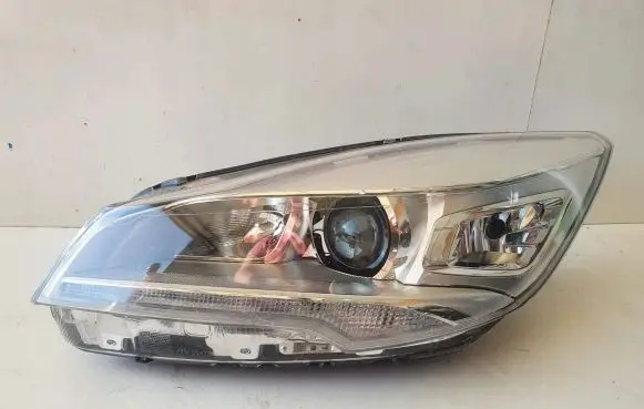 Ford Kuga II Headlight/headlamp CV4413D155AJ
