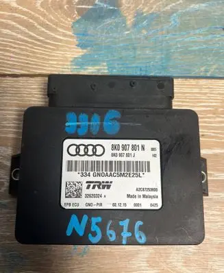 Audi Q5 SQ5 Hand brake control module 8K0907801N A2C87253600