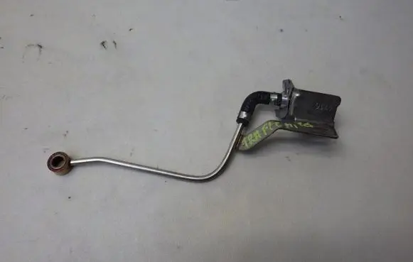 Opel Vivaro Turbo turbocharger oiling pipe/hose