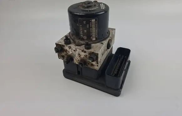 Volkswagen Golf IV ABS Pump 1J0614517E 10020600034