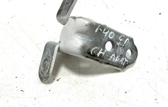 Hyundai i40 Rear door lower hinge