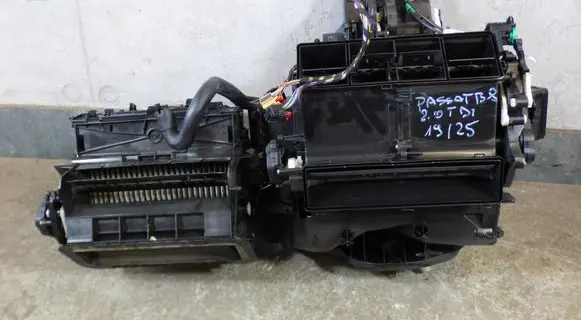 Volkswagen PASSAT B8 Interior heater climate box assembly 5WB816001A CZ4433500180 020320