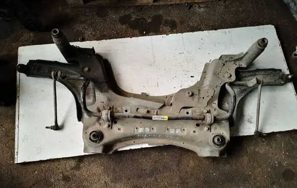 Renault Megane III Front subframe