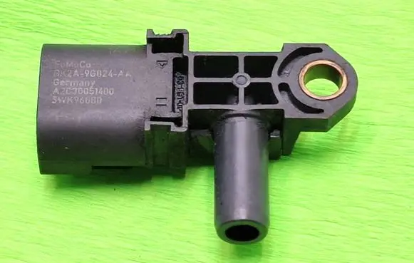 Ford Mondeo MK V Exhaust gas pressure sensor BK2A9G824AA 5WK96880 A2C30051400