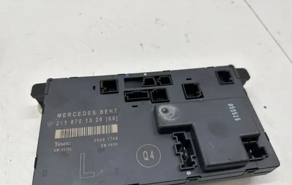 Mercedes-Benz E W211 Door control unit/module A2118701326