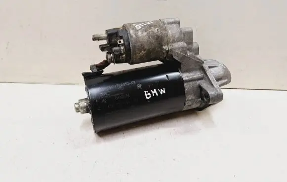 BMW 5 E60 E61 Starter motor 7796892 0001115046 20070317