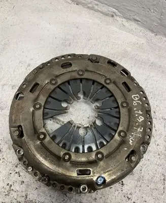 Volkswagen PASSAT B6 Pressure plate M228E