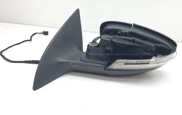 Volkswagen PASSAT CC Front door electric wing mirror