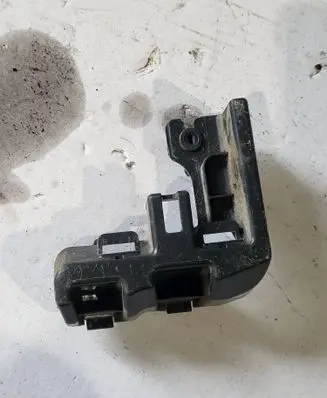 Renault Trafic III (X82) Front bumper mounting bracket 871229902R 1321484X 93453919
