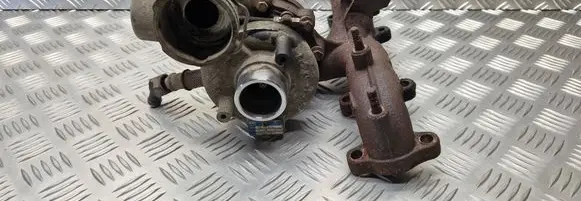 Volkswagen PASSAT B6 Turbo 038253014G
