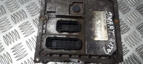Smart ForTwo I Engine control unit/module 0261205004 0003107