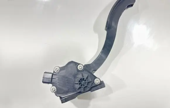 Lexus RX 450H Accelerator throttle pedal 7811033020 02M08E00063 1988007190