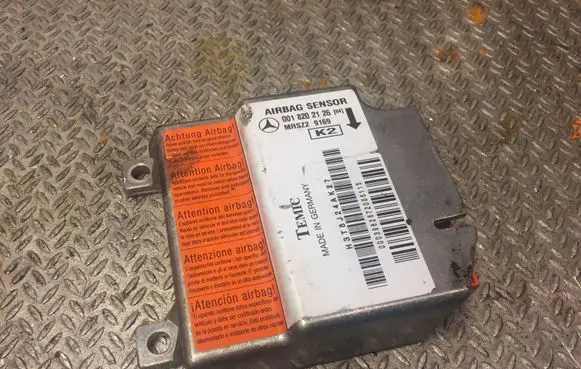 Mercedes-Benz C W202 Airbag control unit/module 0018202126