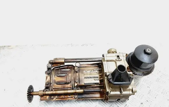 BMW X5 E70 Oil pump 316604560307 7539446