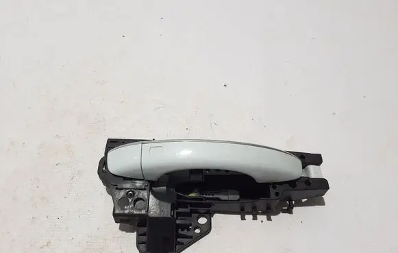 Rear door exterior handle