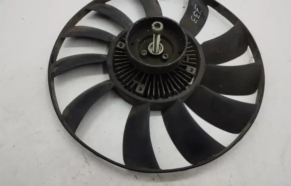 Volkswagen PASSAT B5 Fan impeller 058121301B