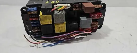 Mercedes-Benz C W203 Fuse box set 5DK00797330 0025451401 0001195150027