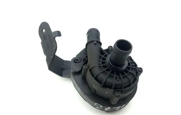 Renault Austral Electric auxiliary coolant/water pump 210101470R