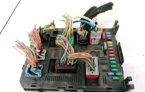 Citroen C5 Fuse box set 9661940480