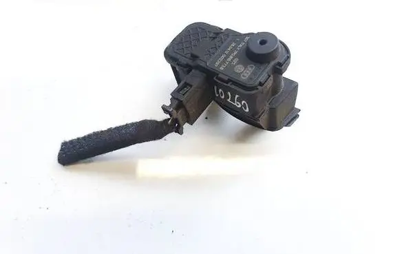 Skoda Yeti (5L) Central locking motor 7p0810773b 002297
