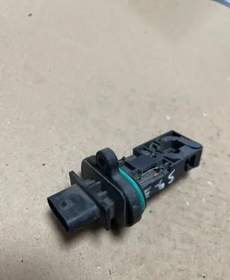 BMW 7 E65 E66 Mass air flow meter 7537488