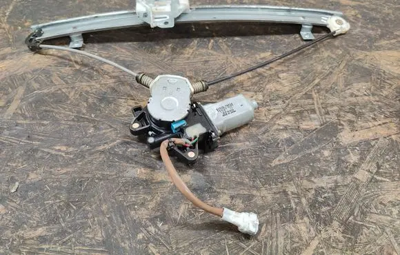 Suzuki Liana Front door window regulator with motor 8343076F10