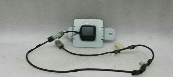 Jaguar XJ X350 Aerial GPS antenna 2W9310E921AA