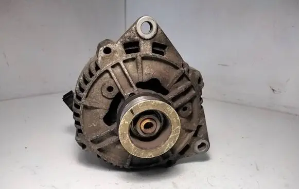Ford Mondeo MK I Generator/alternator 93BB10300AF 0123212001