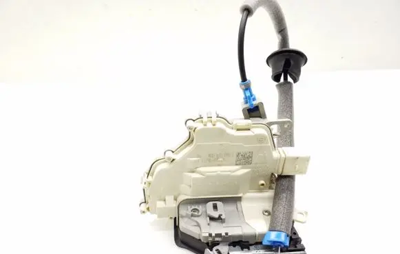 Audi A3 S3 8V Rear door lock 4G0839016E