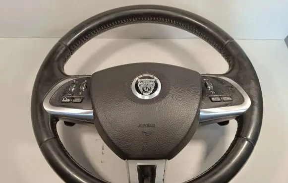 Jaguar XF X250 Steering wheel