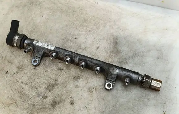 Seat Exeo (3R) Fuel main line pipe 0281002859 057130764H 34307270
