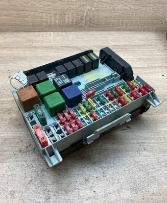 Opel Vectra B Fuse box set 90583459 90191753 38697