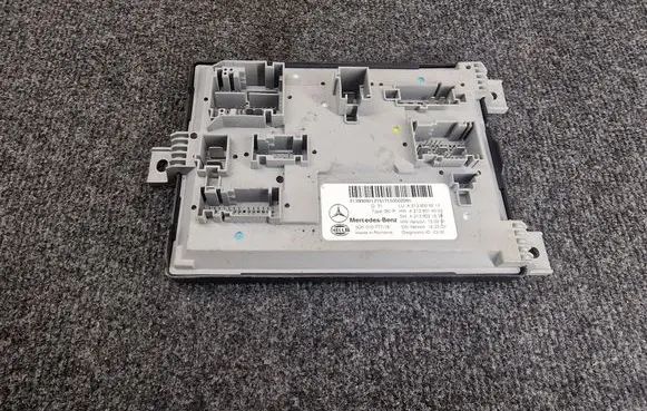 Mercedes-Benz E W238 Comfort/convenience module A2139009212 A2139014003 A2139021608