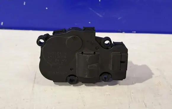 Volvo XC90 A/C air flow flap actuator/motor 412650920