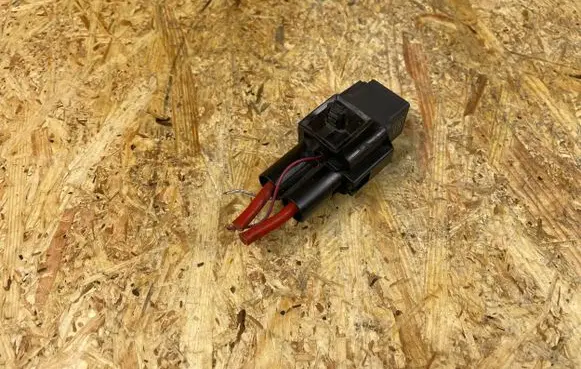 BMW 3 GT F34 Coolant fan relay 9207913