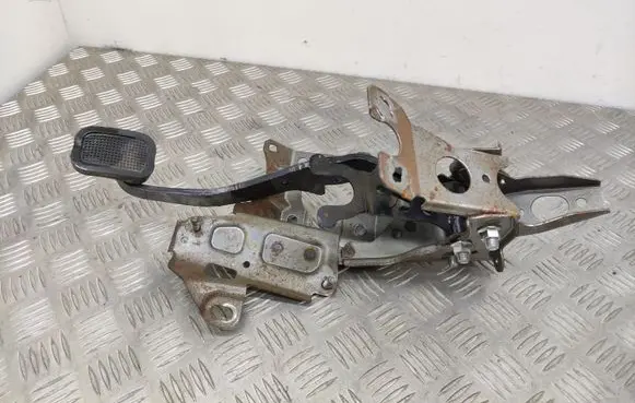 Ford Fiesta Brake pedal 8V512450AF
