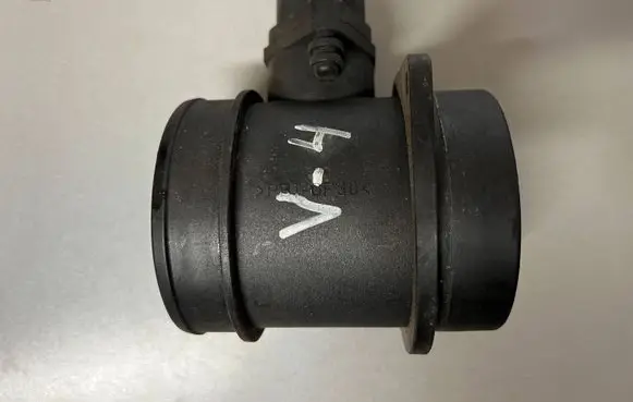 Volvo XC90 Mass air flow meter 8670115 0280218088