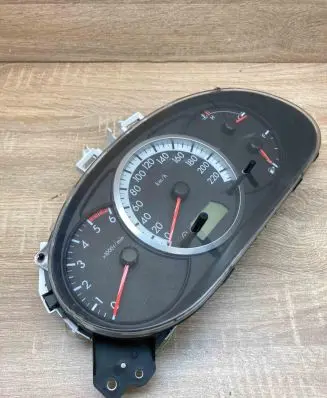 Mazda 5 Speedometer (instrument cluster) CGCC79C C23555430