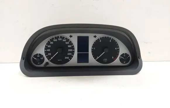 Mercedes-Benz B W245 Speedometer (instrument cluster) A1695402511 A1694421211 A1635409547