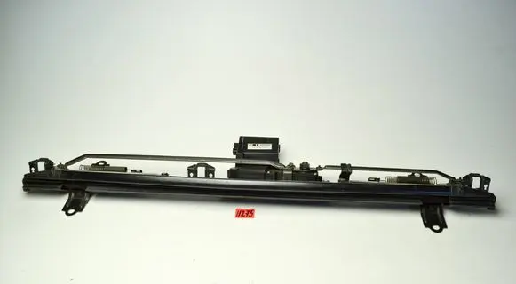 Lexus IS 220D-250-350 Rear door window curtain/sunshade KTC82011 6435053010 D20060106048