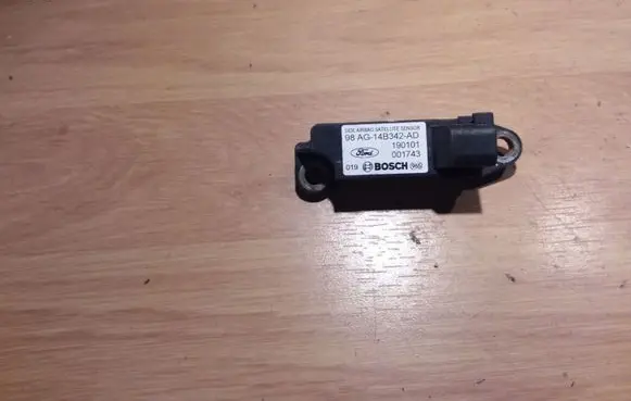 Ford Focus Airbag deployment crash/impact sensor 98AG14B342AD