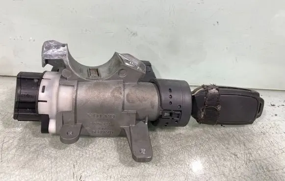 Volvo XC90 Ignition lock 8626324 8621509