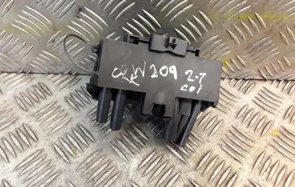 Mercedes-Benz CLK A209 C209 Fuse box set 2035450803 A2035450803