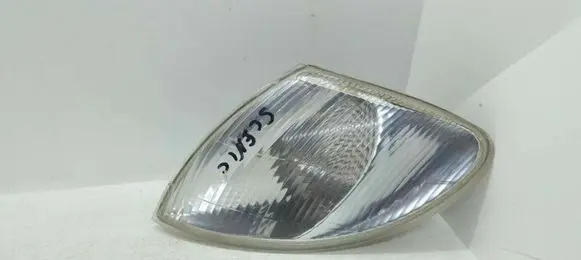 Renault Scenic I Front fender indicator light 7700831466