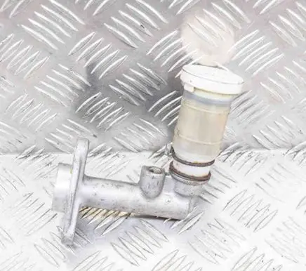 Dodge Stealth Clutch slave cylinder 