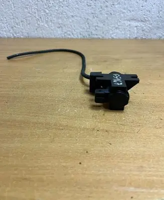 BMW 5 E60 E61 Turbo solenoid valve 70057903 F5167