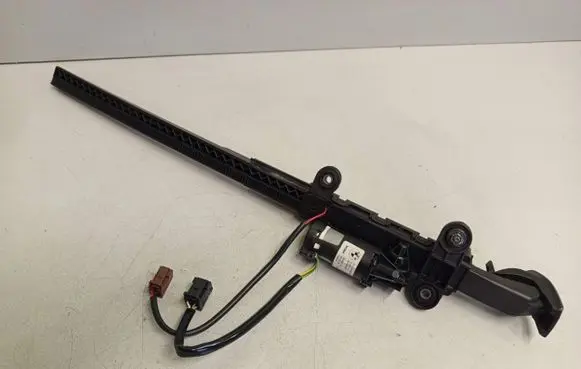 BMW 3 E92 E93 Seat belt height adjuster 102377 9165378