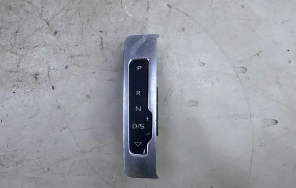Audi A3 S3 8V Gear shift selector indicator 8V1713463A